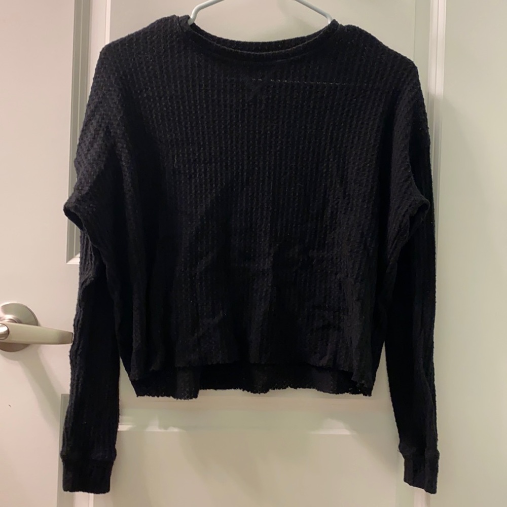 Long sleeve ribbed black top from American Eagle